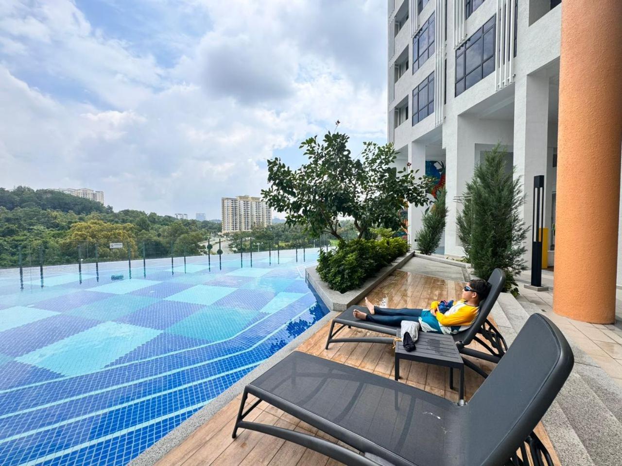 Abg Ipar Apartment