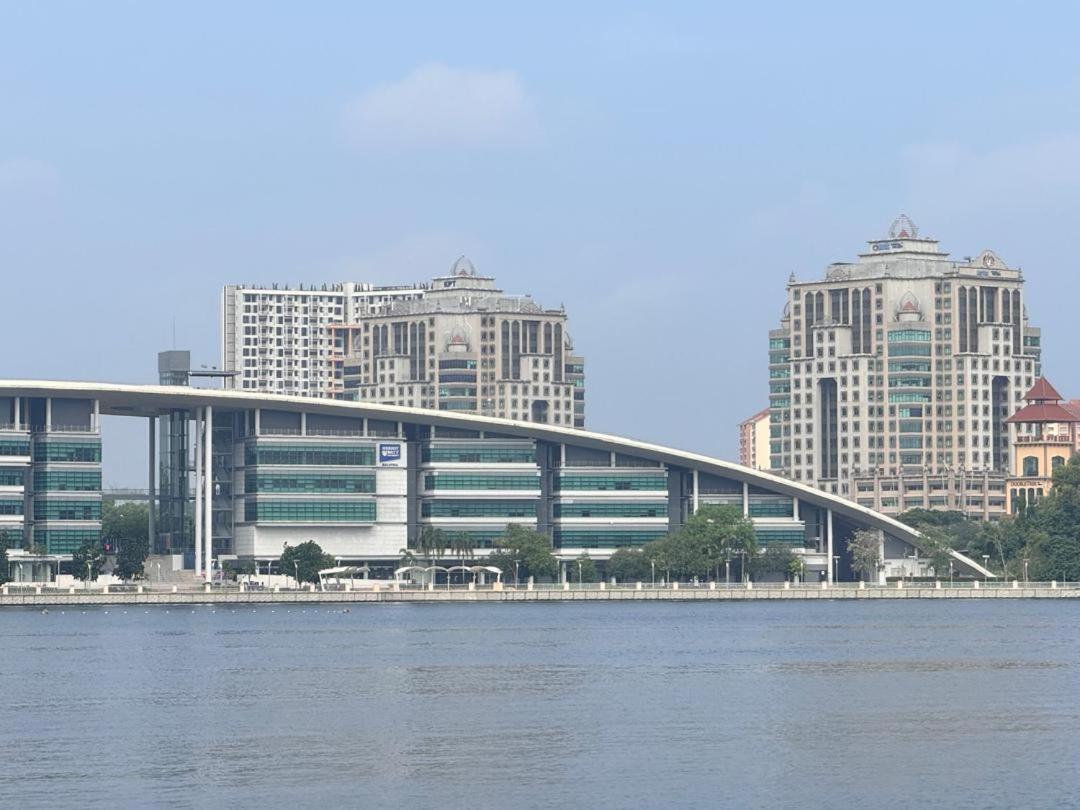 Abg Ipar * Putrajaya